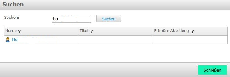 Unter dem Eingabefeld Suche, in dem ein Name eingetippt wurde, ist das Suchergebnis mit der gesuchten Person in Tabellenform aufgeführt. Der Name ist aus Datenschutzgründen zensiert.