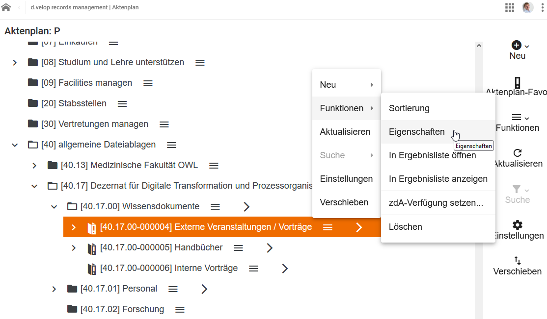 Im rechten Seitenmenü des DMS ist das Untermenü unter den drei waagerechten Strichen ausgewählt. Es enthält die Einträge Zu Favoriten hinzufügen, Sortierung und Eigenschaften. In Eigenschaften anzeigen ist ausgewählt.